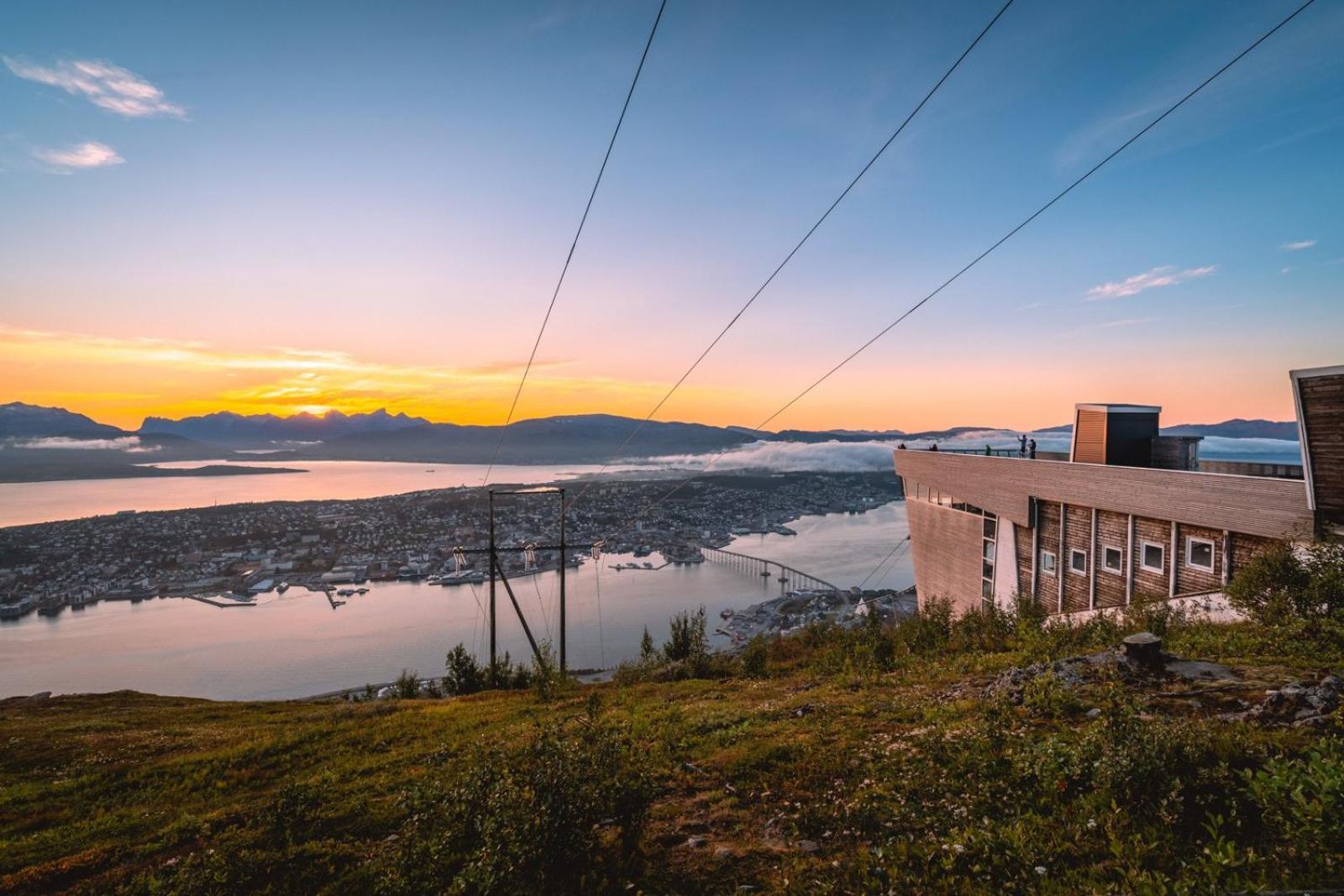 Arctic Homes - Tromsdalen, Parking, View, Fireplace Tromso Exterior photo